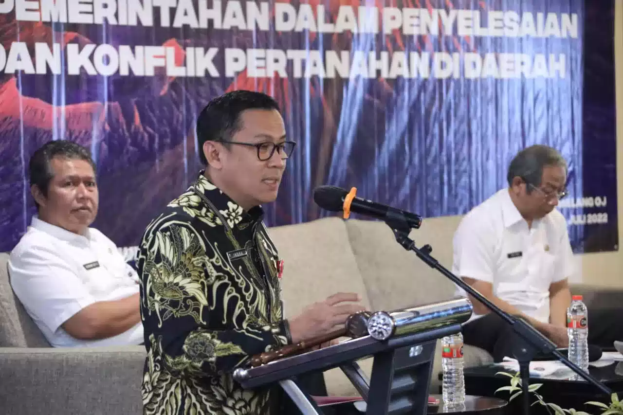 Kemendagri Gelar Rapat Diseminasi dan Asistensi Kebijakan Pemerintahan dalam Penyelesaian Konflik Pertanahan di Daerah 7 Kemendagri Gelar Rapat Diseminasi dan Asistensi Kebijakan Pemerintahan dalam Penyelesaian Konflik Pertanahan di Daerah I PojokPublik