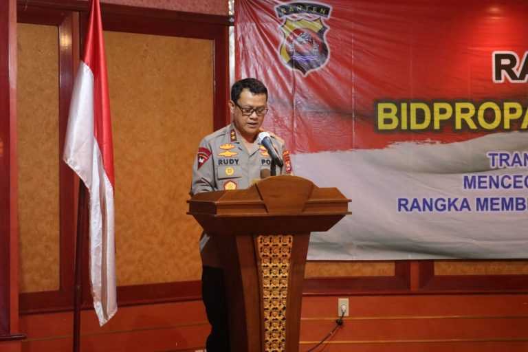 Kapolda Banten Buka Rakernis Bidang Profesi dan Pengamanan 2022 7 Kapolda Banten Buka Rakernis Bidang Profesi dan Pengamanan 2022 I PojokPublik