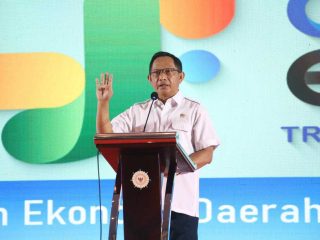 Tito Karnavian Minta Kepala Daerah Buat Kebijakan Pro UMKM