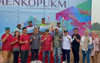 Camelia Lubis; Kita Support Merpati Kolong Mendunia 8 Camelia Lubis; Kita Support Merpati Kolong Mendunia I PojokPublik