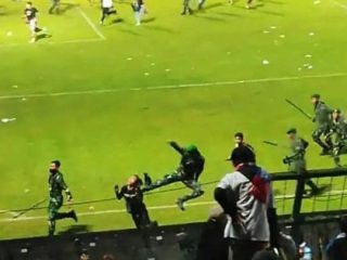 Pengasuh Pondok Qodiriyah Ingatkan Semua Tak Saling Menyalahkan Tentang Tragedi Kanjuruhan