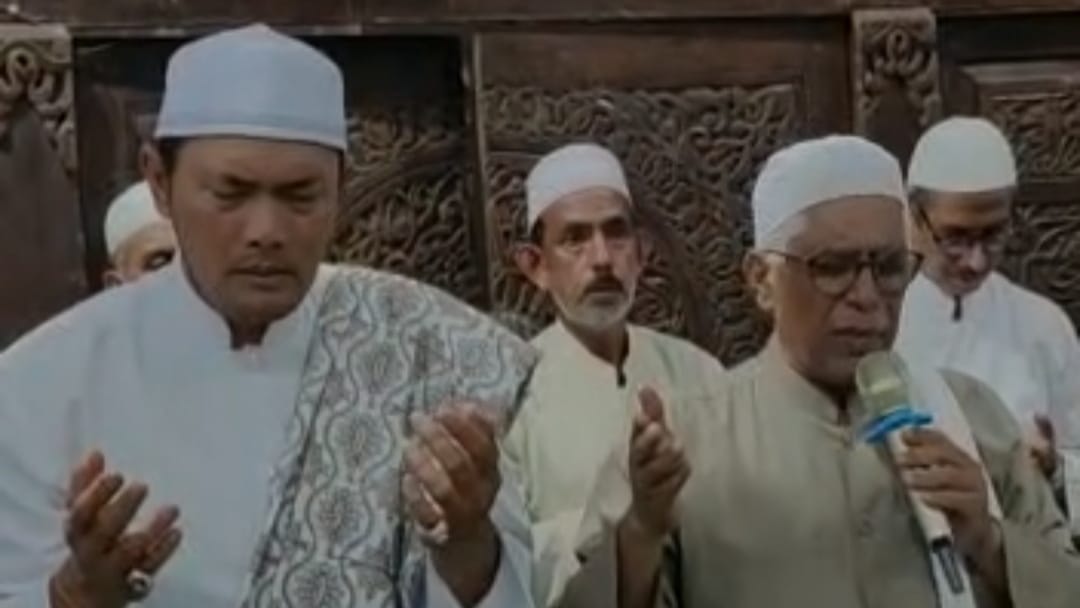 Habib Hasan Bin Syekh Abu Bakar Salim, Tragedi Kanjuruhan Musihab Diluar Digaan 7 Habib Hasan Bin Syekh Abu Bakar Salim, Tragedi Kanjuruhan Musihab Diluar Digaan I PojokPublik