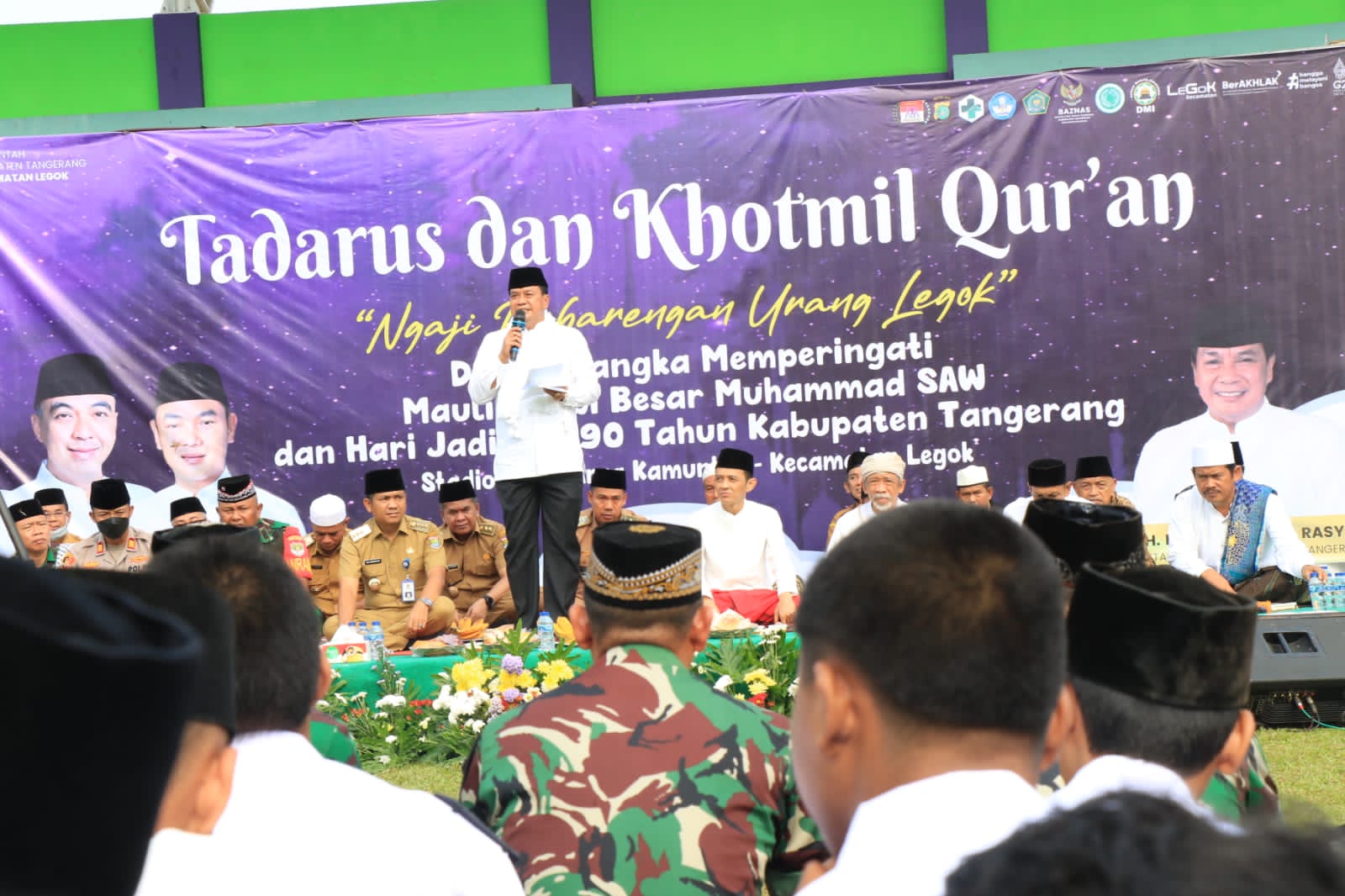 Agar Ekonomi dan Kesehatan Segera Pulih dan Bangkit. Sekda Bersama Masyarakat Legok Panjatkan Doa 10 Sekda Bersama Masyarakat Panjatkan Do'a Bersama