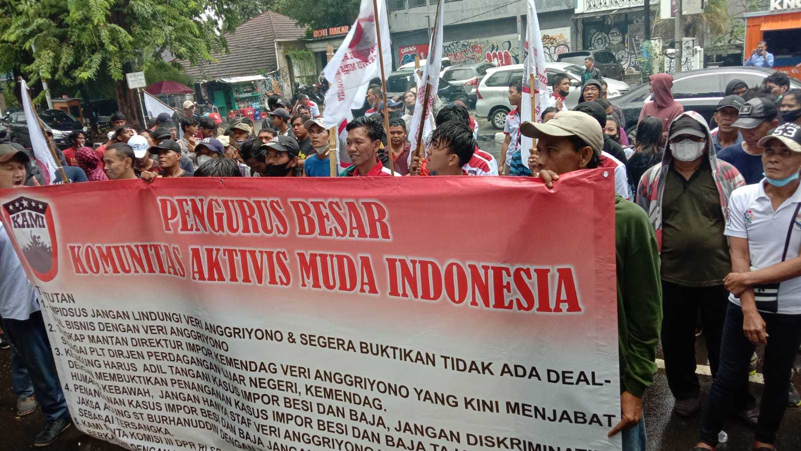 Komisi III DPR Segera Panggil Jaksa Agung Soal Impor Baja 7 Komisi III DPR Segera Panggil Jaksa Agung Soal Impor Baja I PojokPublik