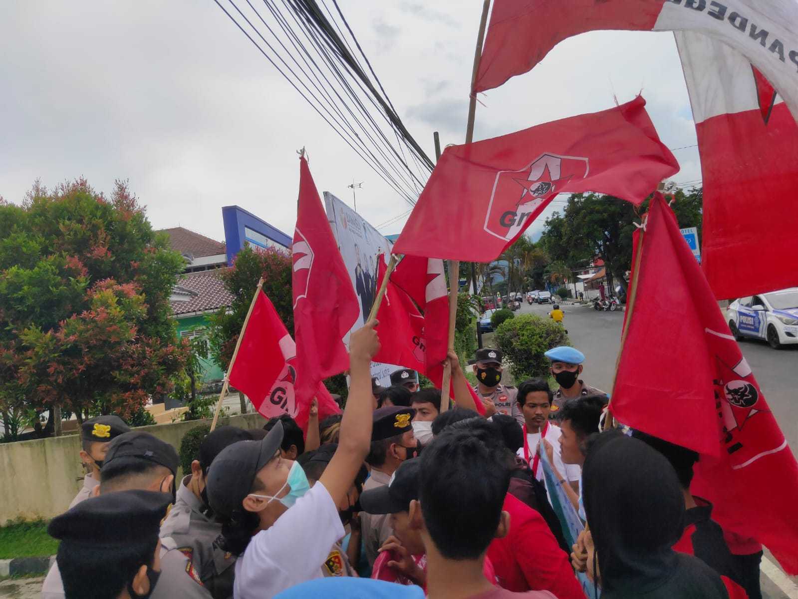 GAS TERUS...!GMNI Minta Seleksi Panwascam di Pandeglang Dievaluasi 7 GAS TERUS...!GMNI Minta Seleksi Panwascam di Pandeglang Dievaluasi I PojokPublik