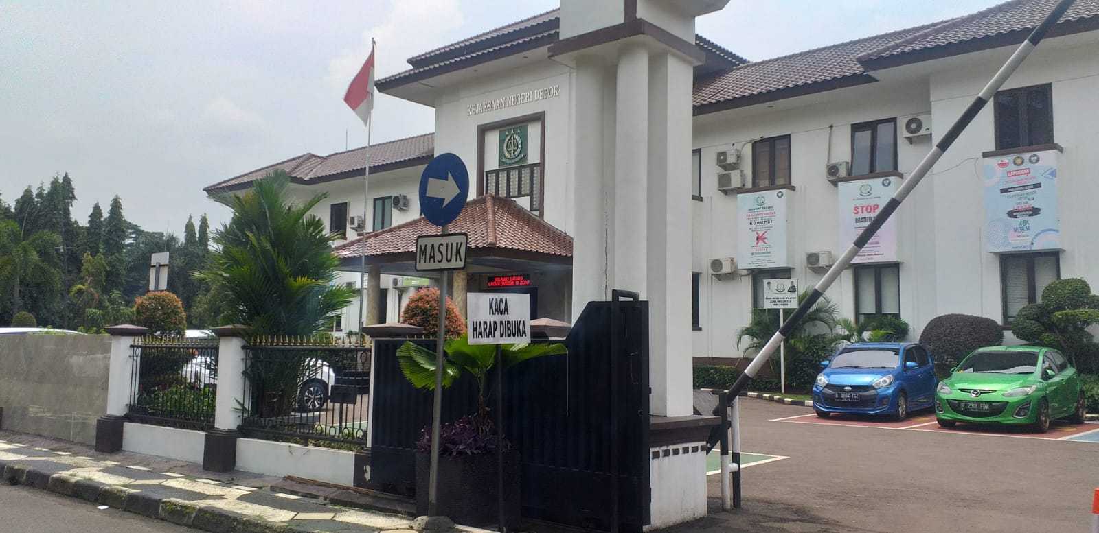 KACAU...!Dugaan Kriminalisasi ke Mochamad Ichsan dan Bambang Febriyanto di Kejari Depok 1 KACAU...!Dugaan Kriminalisasi ke Mochamad Ichsan dan Bambang Febriyanto di Kejari Depok I PojokPublik