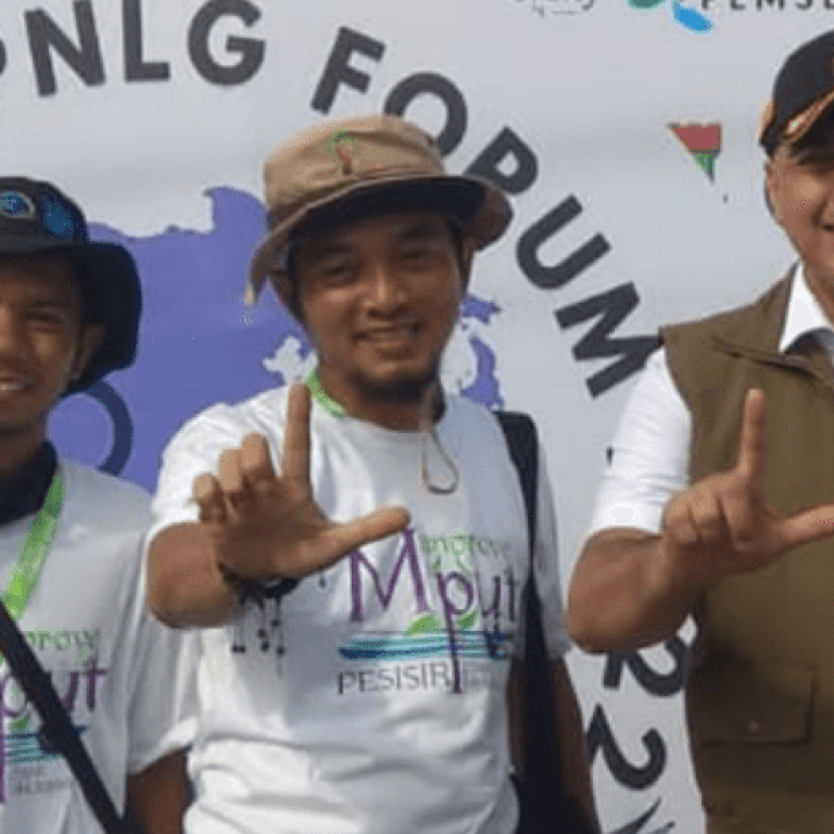 Masyarakat Antusias Sambut Kehadiran Delegasi Pemsea PNLG di Urban Aquaculture Ketapang 12 Masyarakat Antusias Sambut Kehadiran Delegasi Pemsea PNLG di Urban Aquaculture Ketapang I PojokPublik