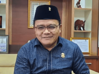 Ketua DPRD Kabupaten Tangerang Kholid Ismail Raih Peringkat Satu Penghargaan Indonesia Global Award 2022