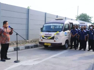 Resmikan Rute Baru si Benteng, Arief Minta Sopir Tidak Ugal-ugalan