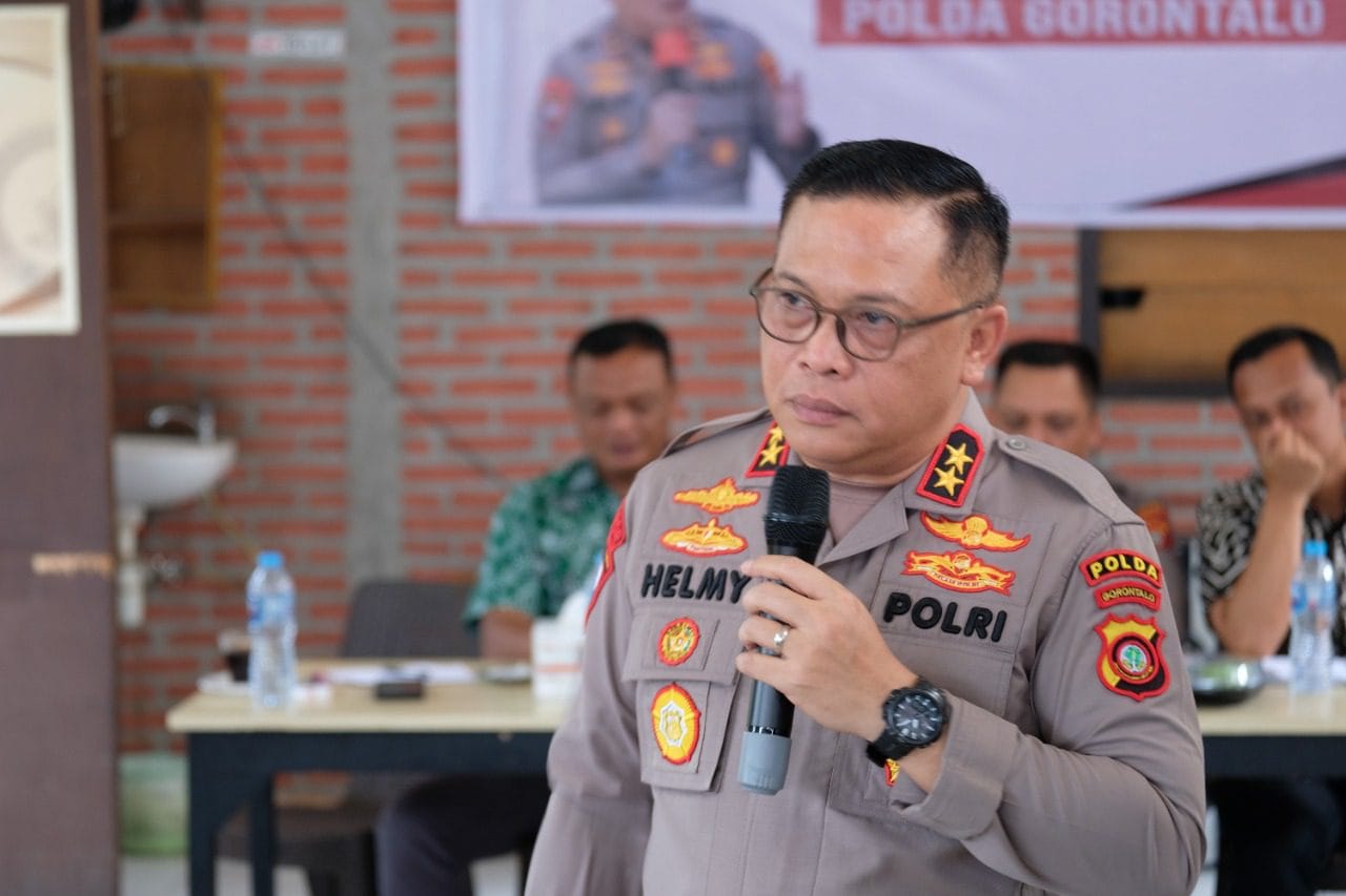 Kapolda Gorontalo Ajak Semua Pihak Peduli Lingkungan 7 Kapolda Gorontalo Ajak Semua Pihak Peduli Lingkungan I PojokPublik
