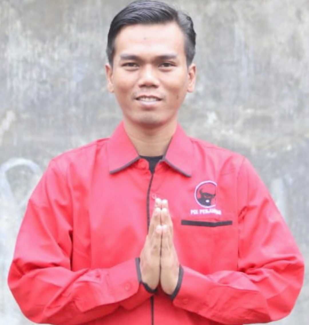Seorang Cleaning Service Pesawat Siapkan Diri Untuk Nyaleg di PDIP Dapil III 7 Seorang Cleaning Service Pesawat Siapkan Diri Untuk Nyaleg di PDIP Dapil III I PojokPublik