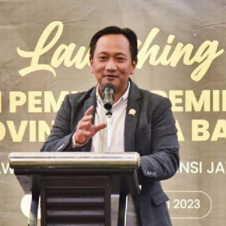 Bedi Budiman Mingkem Saat Ditanya Soal TAP, Ada Apa?