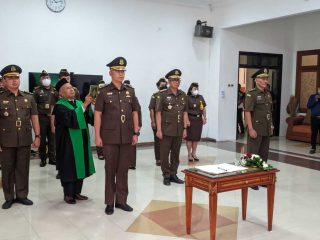 Kajari Kota Malang Ingatkan Pejabat Baru di Sertijab Pidsus dan Kasubabin