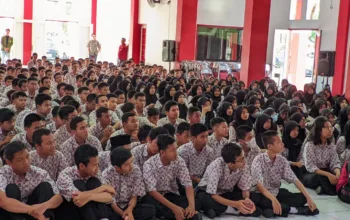 Jaksa Menyapa di SMK Terlkom Malang 8 Jaksa Menyapa di SMK Terlkom Malang I PojokPublik