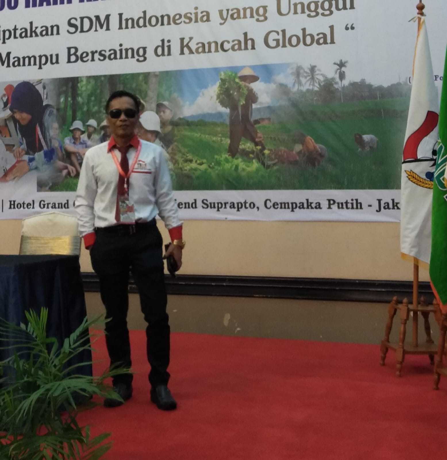 Relawan Barisan Pemenangan Jokowi Himbau Pejabat Yang Koruptor Mundur Terhormat Atau Tidak Terhormat 7 Relawan Barisan Pemenangan Jokowi Himbau Pejabat Yang Koruptor Mundur Terhormat Atau Tidak Terhormat I PojokPublik