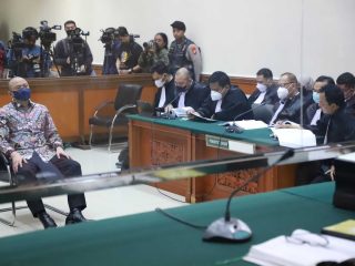 Jaksa Tuntut Mati Teddy Minahasa