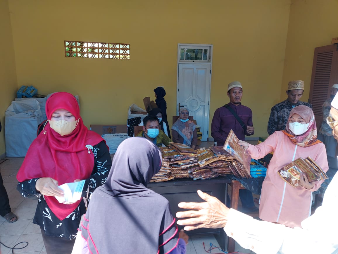 Jelang Idul Fitri, H.Dulamat Pengusaha Asal Tangerang Utara Rutin Menggelar Ribuan Santunan 2 Jelang Idul Fitri, H.Dulamat Pengusaha Asal Tangerang Utara Rutin Menggelar Ribuan Santunan I PojokPublik