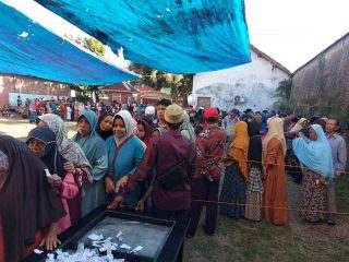 Jelang Idul Fitri, H.Dulamat Pengusaha Asal Tangerang Utara Rutin Menggelar Ribuan Santunan