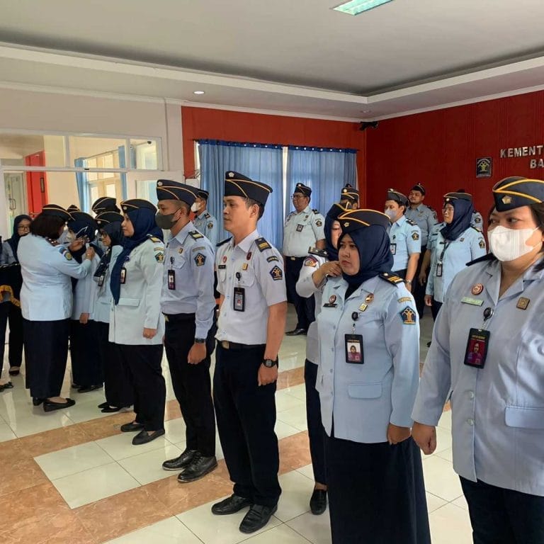 7 Pegawai Bapas Kelas II Bogor Ikuti Upacara Kenaikan Pangkat