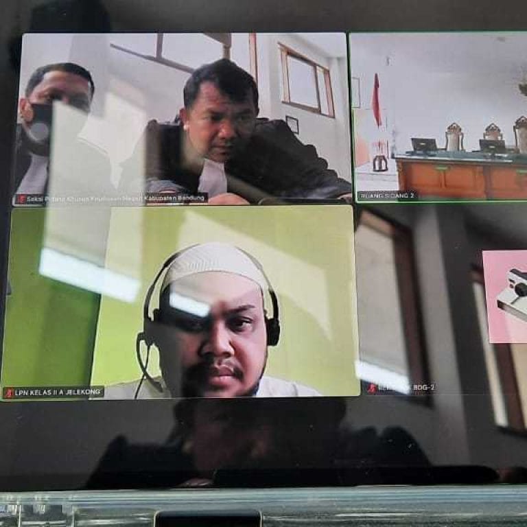 Eks Kcp Bank BJB Cabang Soreang Dituntut 5,6 Tahun Penjara