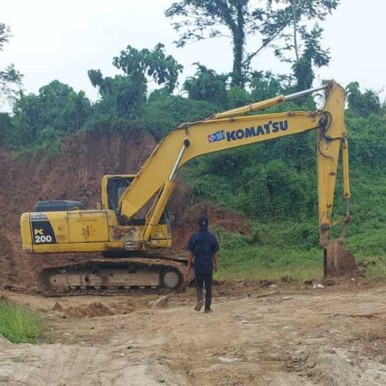 Gawat, Warga Keluhkan Aktifitas Galian Tanah di Warunggunung