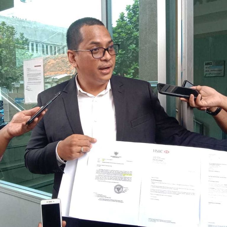 KPK dan Kejagung Jadi Sorotan Usai Sidang di KIP