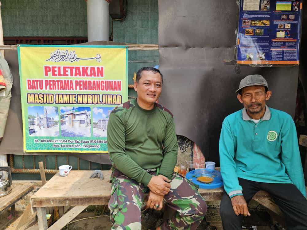 Jalinan Warga dan Tentara (JAWARA) Koramil 05 Balaraja Bersama Warga Membangun Masjid 7 Jalinan Warga dan Tentara (JAWARA) Koramil 05 Balaraja Bersama Warga Membangun Masjid I PojokPublik