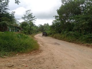 Jalan Kabupaten di Duga Jadi Korban Pembangunan Strategis Nasional Tol Panimbang Serang