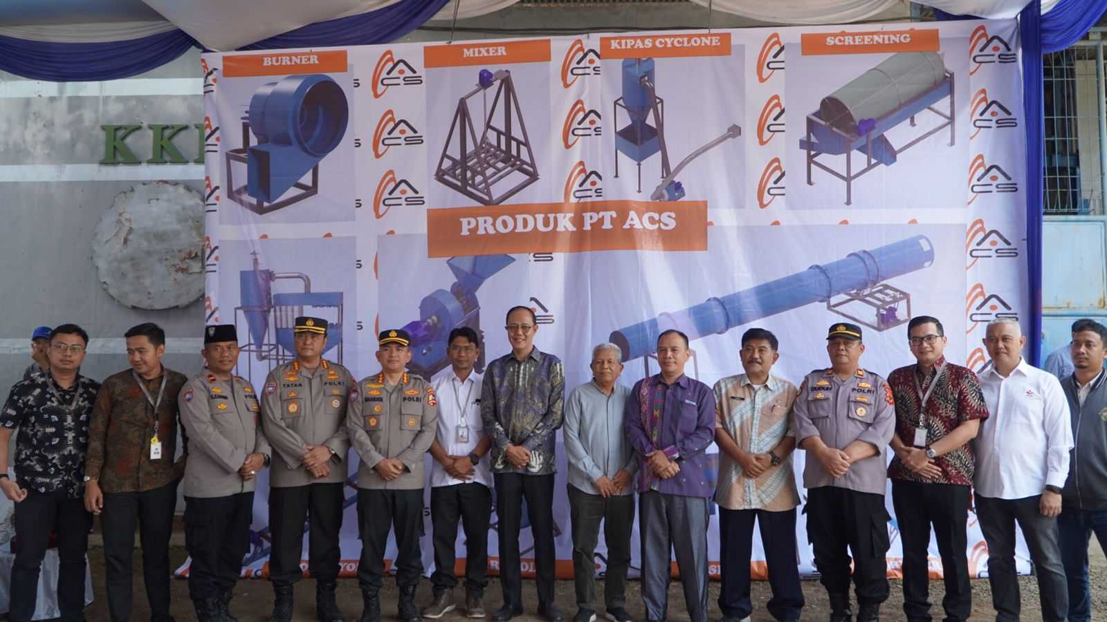 Menata Kebaikan, Ayep Zaki Lepas Mesin Produksi Perusahaan Binaan di Sukabumi 7 Menata Kebaikan, Ayep Zaki Lepas Mesin Produksi Perusahaan Binaan di Sukabumi I PojokPublik