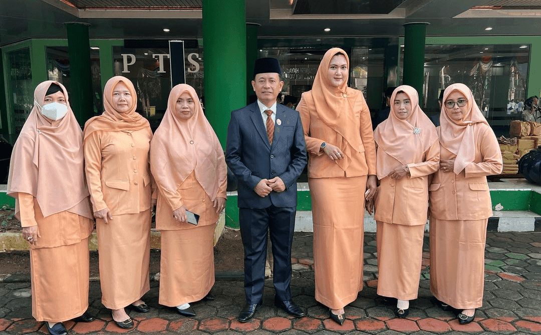 Diduga Serobot Antrian Haji, Kemenag RI Perlu Evaluasi Kanwil Kemenag Banten 7 Diduga Serobot Antrian Haji, Kemenag RI Perlu Evaluasi Kanwil Kemenag Banten