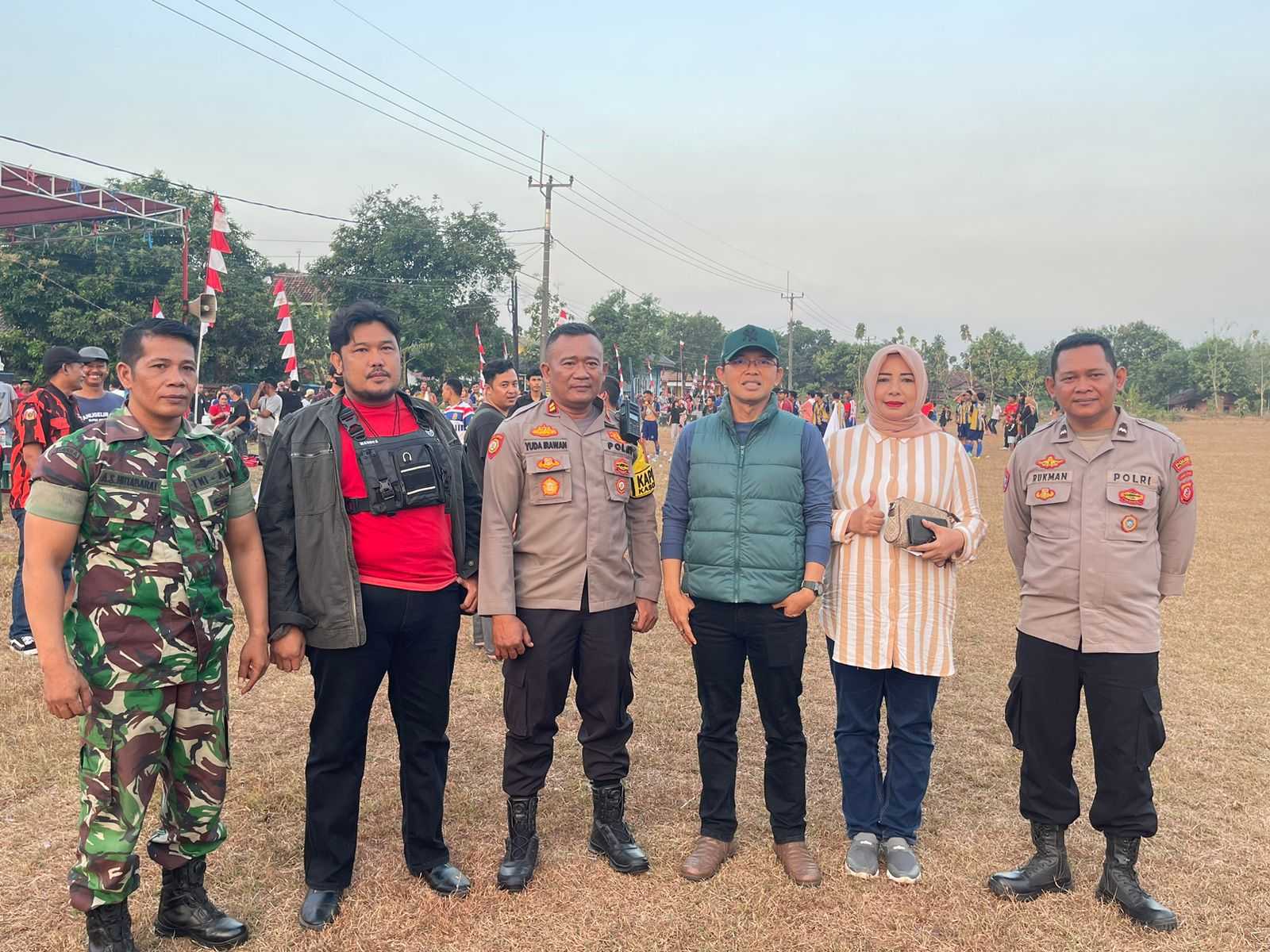 Tutup Turnamen Sepakbola, Kiai Maman PKB: Kita Akan Bangun Stadion di Wanajaya 1 Tutup Turnamen Sepakbola, Kiai Maman PKB: Kita Akan Bangun Stadion di Wanajaya