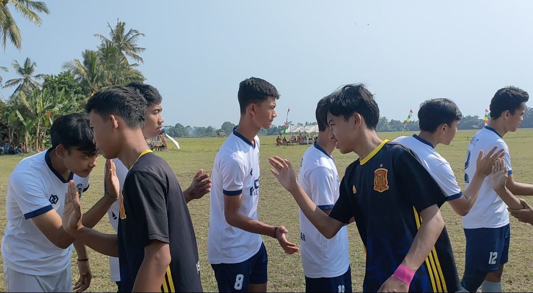 Pemuda Bojong Kondang menyambut hari kemerdekaan RI ke78 adakan open turnamen sepak bola bonda cup 2 Pemuda Bojong Kondang menyambut hari kemerdekaan RI ke78 adakan open turnamen sepak bola bonda cup I PojokPublik