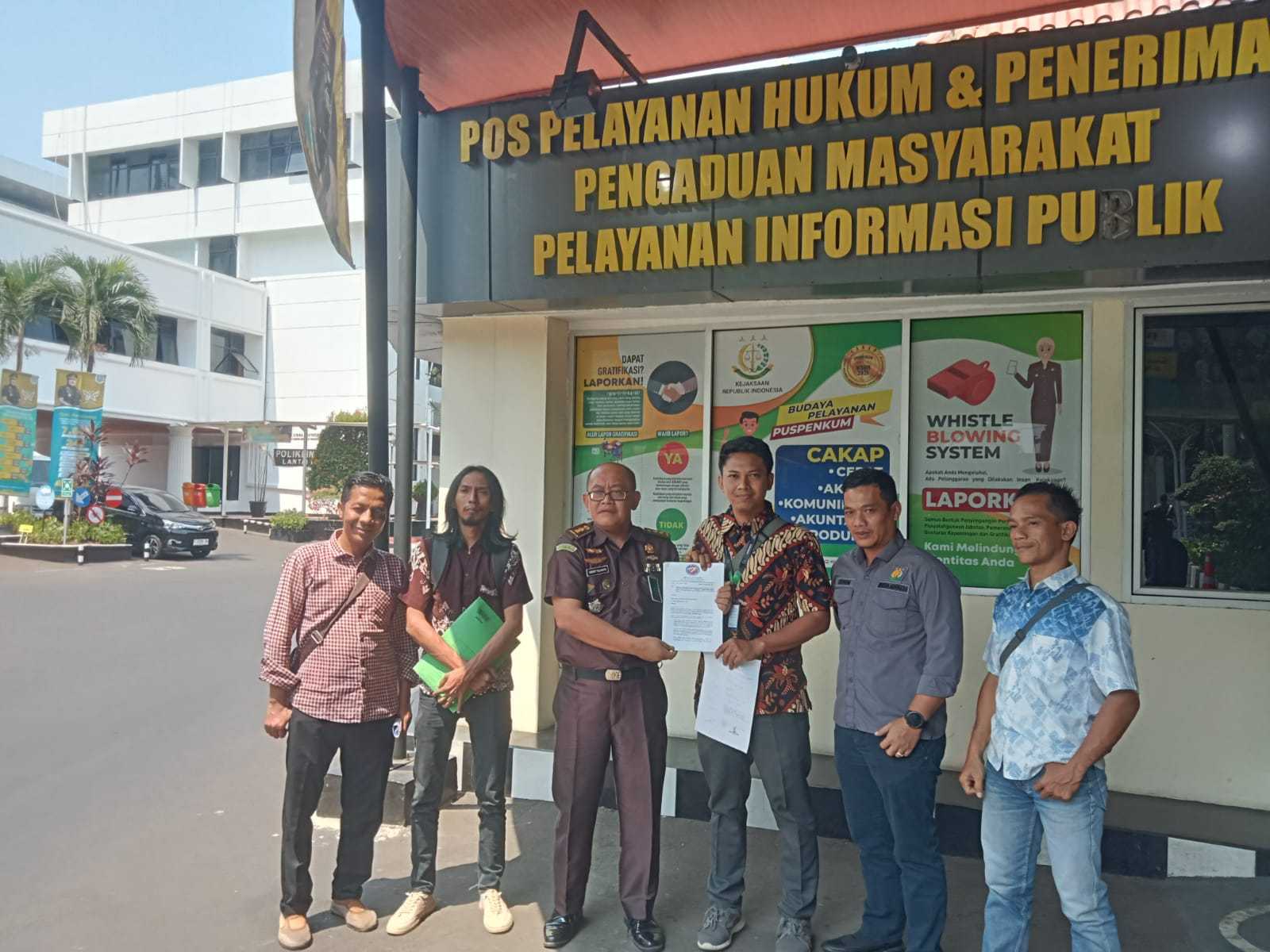 Diduga Libatkan 3 Perusahaan, KAKI Minta Kejagung Tangkap Mafia Tanah di Rempang 7 Diduga Libatkan 3 Perusahaan, KAKI Minta Kejagung Tangkap Mafia Tanah di Rempang I PojokPublik