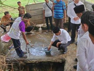 Pj Bupati Tangerang Andy Tinjau Langsung Masyarakat Yang Terdampak Kekeringan