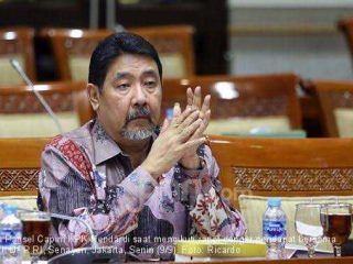 Kandidasi Pilpres dan Normalisasi Pelanggaran Konstitusi