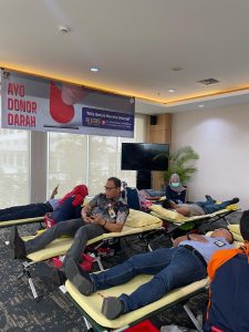 Fasilitasi Karyawan, PT Pamapersada Nusantara Gelar Donor Darah 2 Fasilitasi Karyawan, PT Pamapersada Nusantara Gelar Donor Darah I PojokPublik
