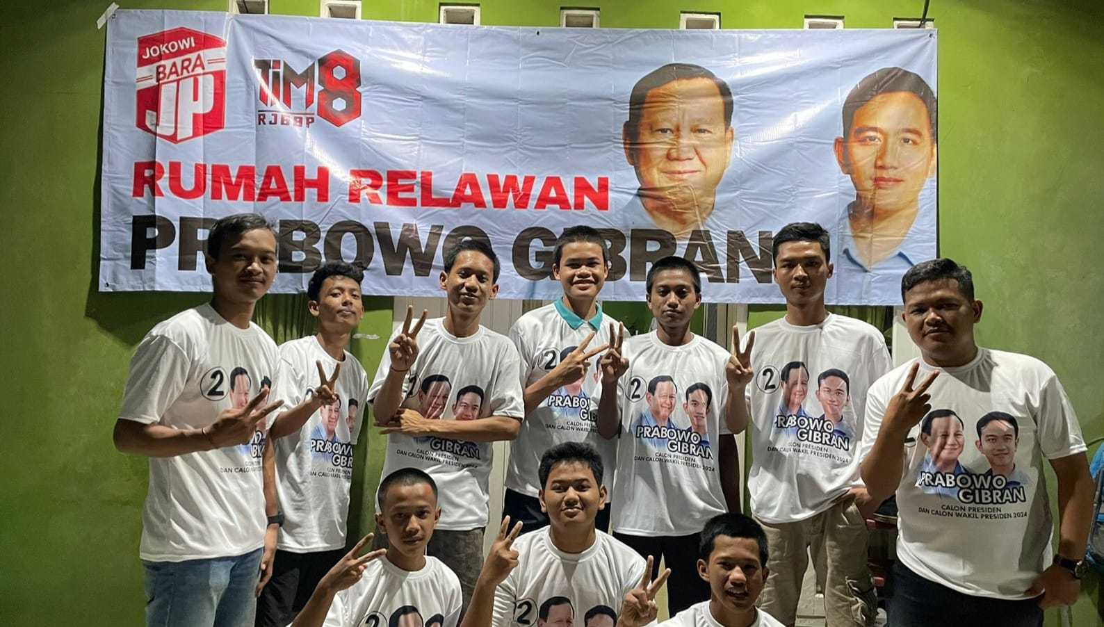 Bara JP dan Tim 8 RJBBP Dirikan Rumah Relwan di Perkampungan Masyarakat Banten 1 Bara JP dan Tim 8 RJBBP Dirikan Rumah Relwan di Perkampungan Masyarakat Banten