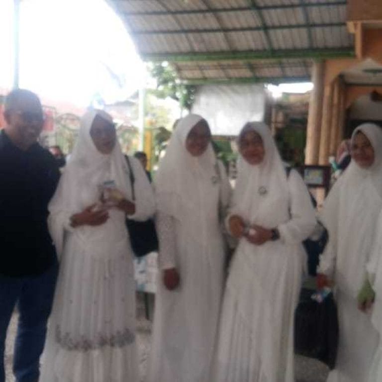 Majelis Zikir Subulussalam Mabar Kompak Dukung dan Menangkan H. Budi Waskito, ST 11 Majelis Zikir Subulussalam Mabar Kompak Dukung dan Menangkan H. Budi Waskito, ST I PojokPublik