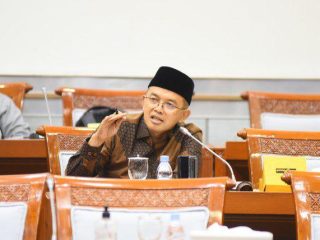 Persaingan Ketat, Kiai Maman Imanulhaq Dipastikan Lolos Kembali ke Senayan