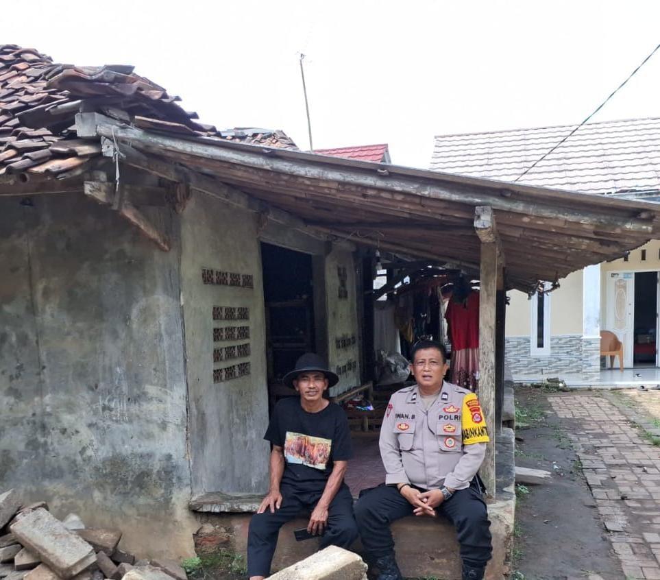 Aiptu Iwan Budiman Bhabinkamtibmas Kelurahan Balaraja Polsek Balaraja Polresta Tangerang giat Sambang, Tomas, Toga, dan Toda 7 Aiptu Iwan Budiman Bhabinkamtibmas Kelurahan Balaraja Polsek Balaraja Polresta Tangerang giat Sambang, Tomas, Toga, dan Toda I PojokPublik