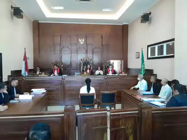 Bongkar Segera, Sidang Kejahatan Biksu Perempuan dan Keluarganya di PN Jakarta Utara 1 Bongkar Segera, Sidang Kejahatan Biksu Perempuan dan Keluarganya di PN Jakarta Utara