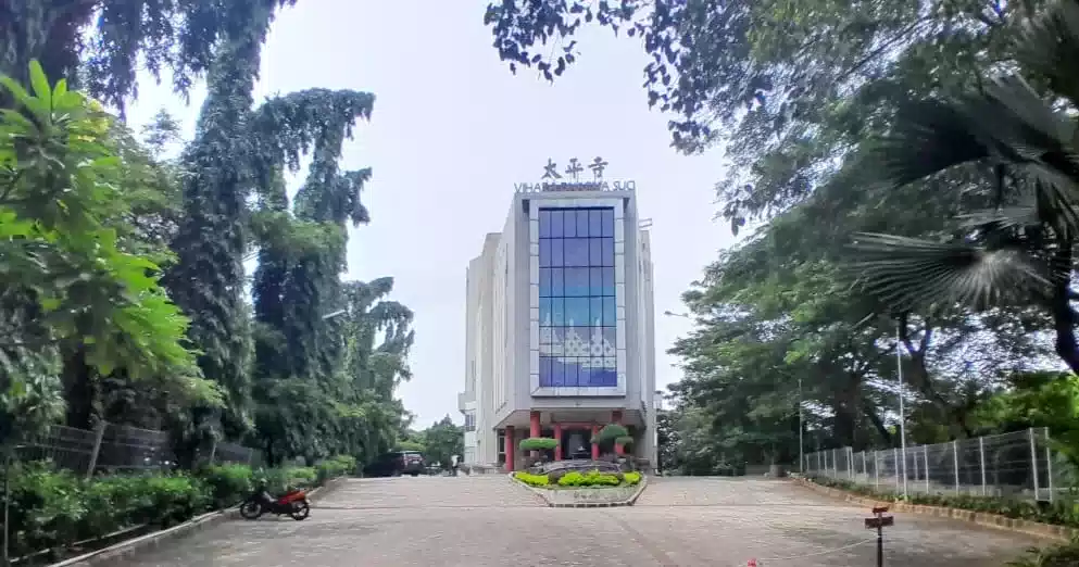 Vihara Dharma Suci PIK Diduga Lindungi Penjahat 7 Vihara Dharma Suci PIK Diduga Lindungi Penjahat I PojokPublik