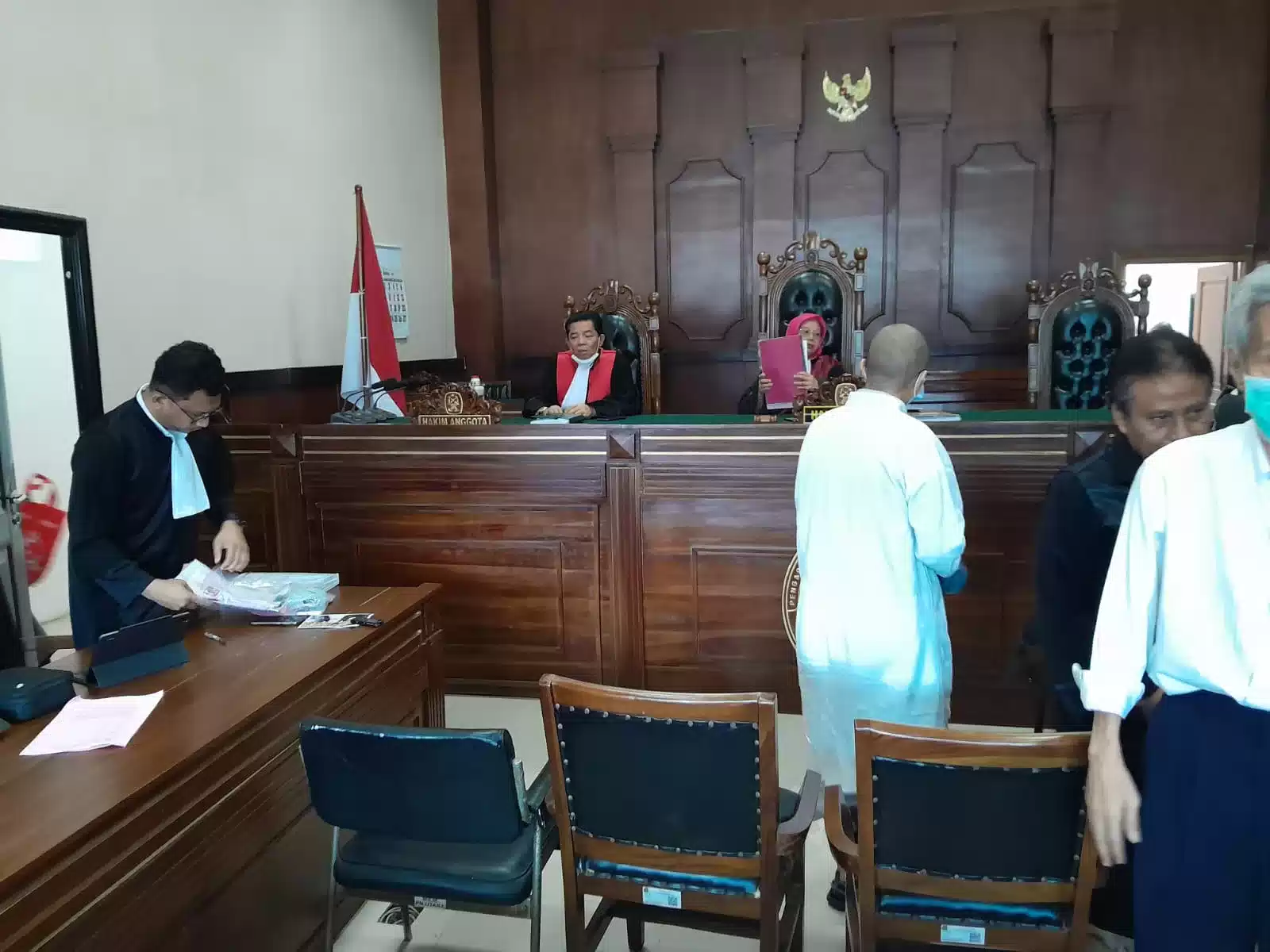 Kacau, Biksu Datangi Persidangan Kasus Pidana di Pengadilan Jakarta Utara I PojokPublik