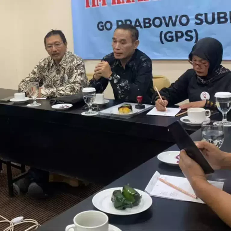 Saatnya Relawan Bersatu Mendukung Kepentingan Nasional