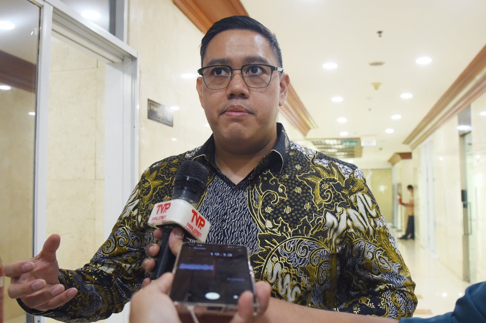 Respons Komisi I DPR: Perdamaian Timur Tengah Penting bagi Ekonomi Global 6 Lima RUU Ratifikasi Atur Landasan Hukum Kerja Sama Pertahanan Tiap Negara