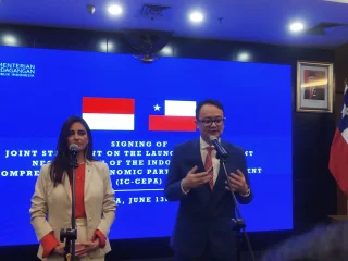 Wamendag Bertemu dengan Wamen Hubungan Ekonomi Internasional Cile Bahas Negosiasi Bidang Baru
