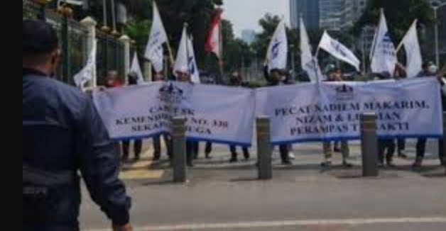 Pemerintah Semena-mena Rampok Yayasan Trisakti Secara Terstruktur, Masif, dan Sistemik* 7 Pemerintah Semena-mena Rampok Yayasan Trisakti Secara Terstruktur, Masif, dan Sistemik* I PojokPublik