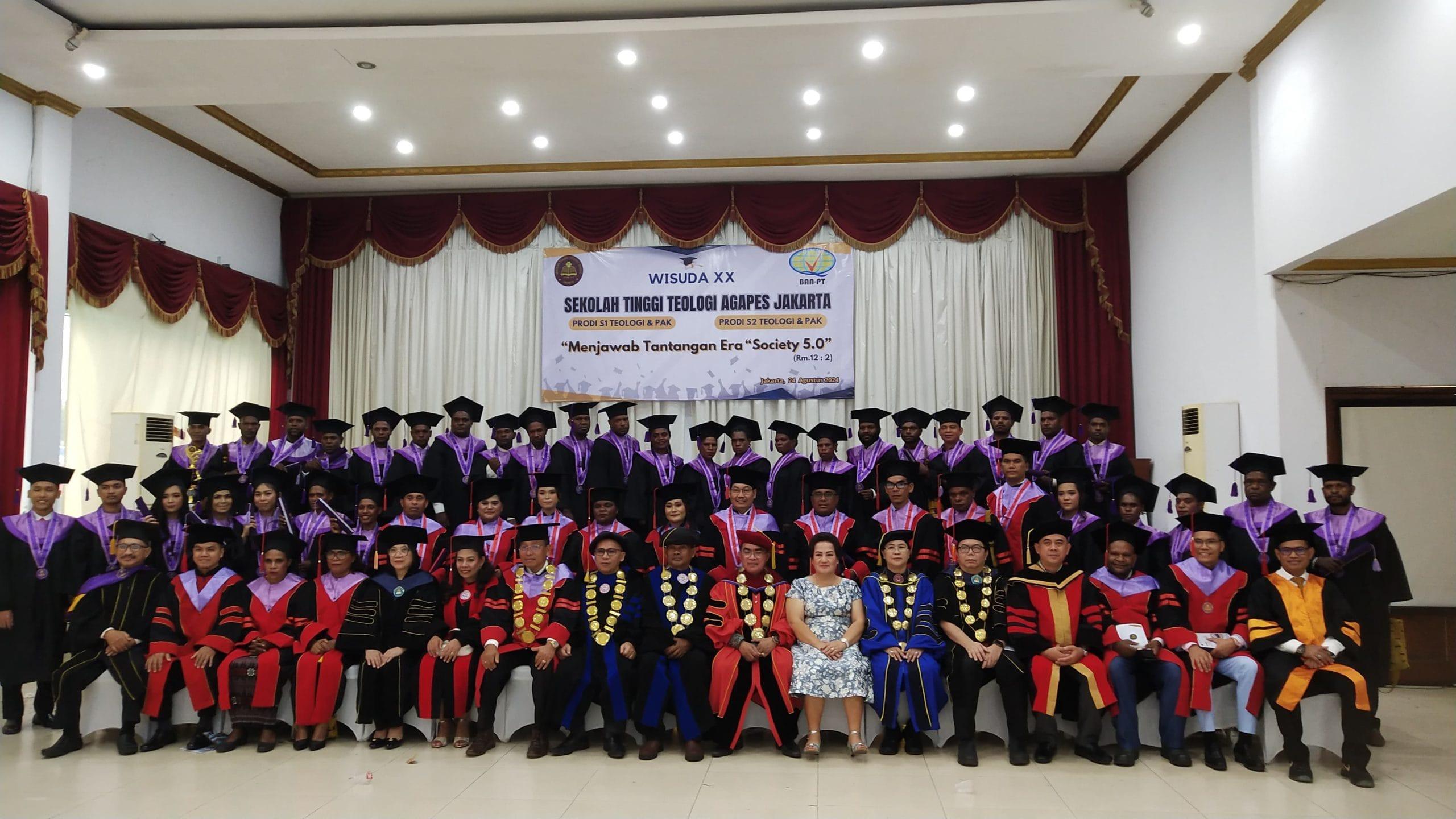 STT Agapes Jakarta kelas Nabire Gelar Wisuda ke-XX di Jakarta 7 STT Agapes Jakarta kelas Nabire Gelar Wisuda ke-XX di Jakarta I PojokPublik