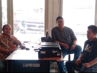 Terima Bantuan Beras CBP Warga Sindangkarya Menes Ucapkan Terimakasih