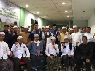 Selalu Peduli Terhadap Tokoh Agama, Ulama dan Habib Deklarasi Se-kota Sukabumi Dukung Ayep Zaki-Bobby